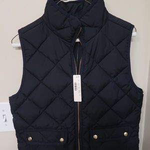 NTW. JCrew Navy Excursion quilted down vest